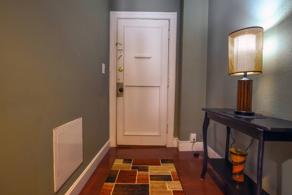 Entryway to Palm Suite
