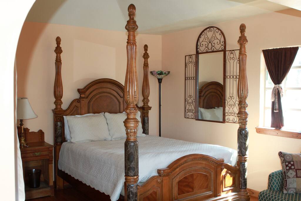 Glacier Room Bed