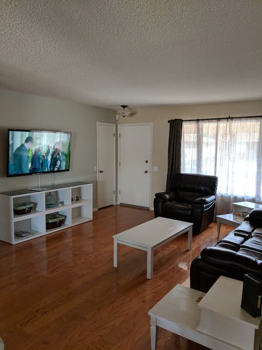 Front Room 2-3