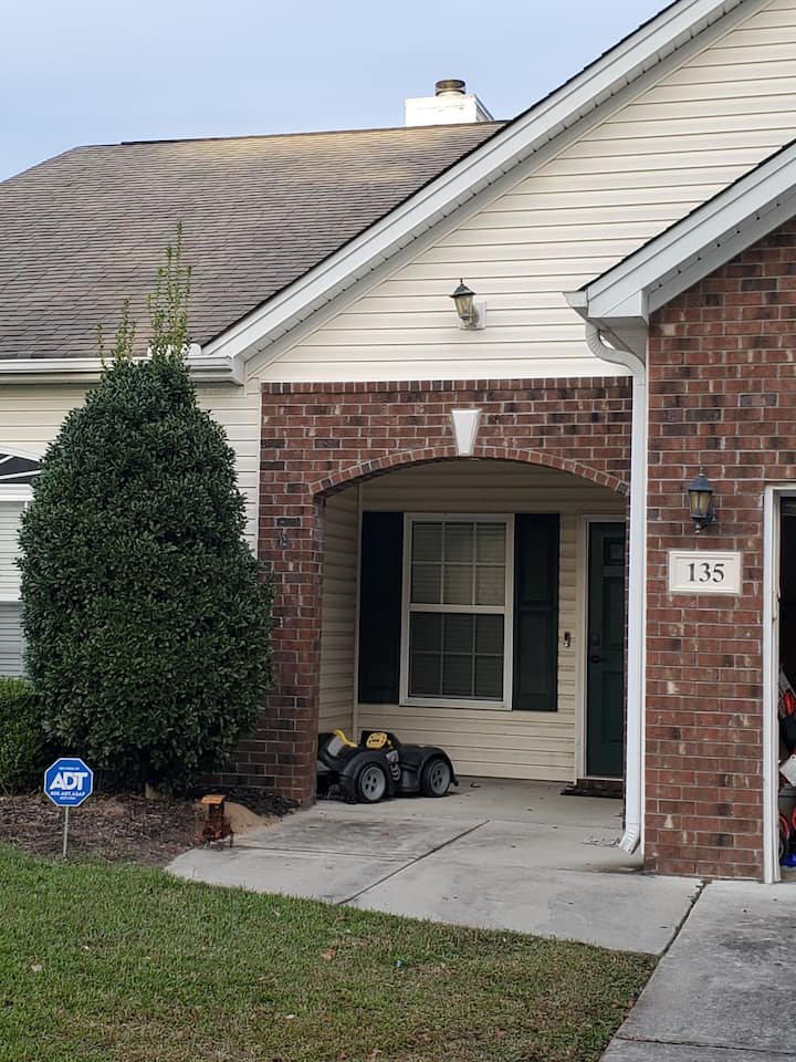 Pleasant home,10 minutes from Downtown Summerville Houses for Rent in