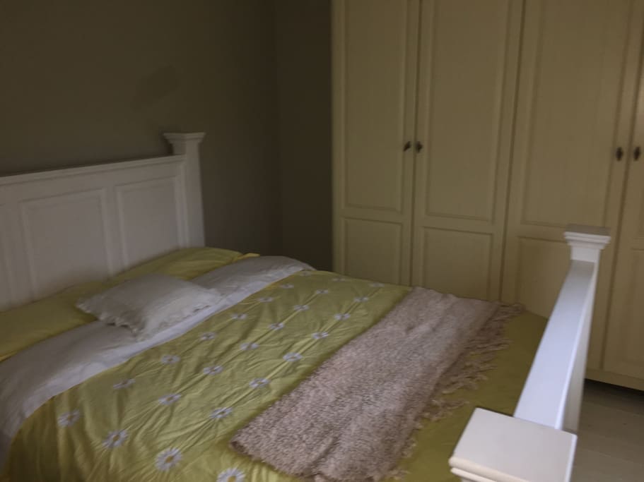 Our yellow room!