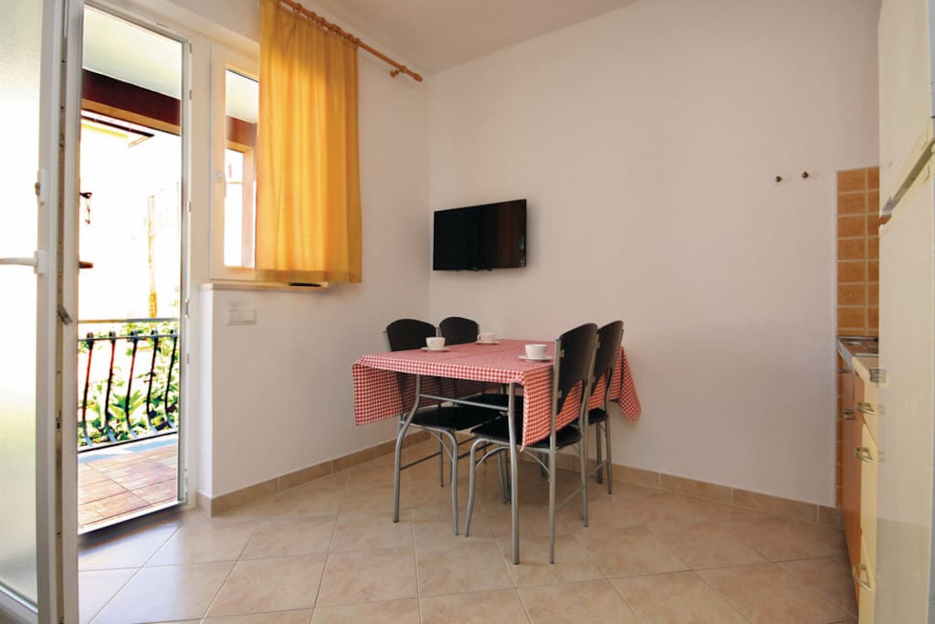 -fully furnished,clean and quiet