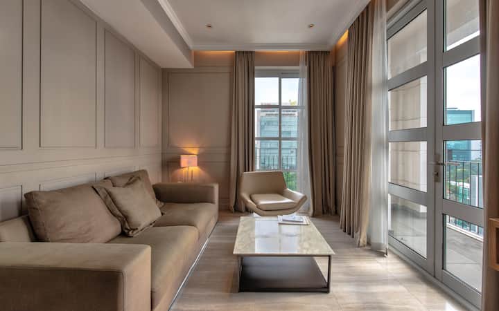 Serviced Apartment in downtown ★TheDragonsHost,2Br