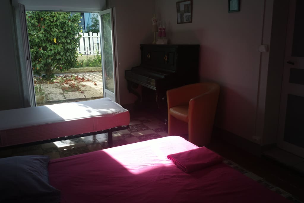 Chambre donnant sur terrasse