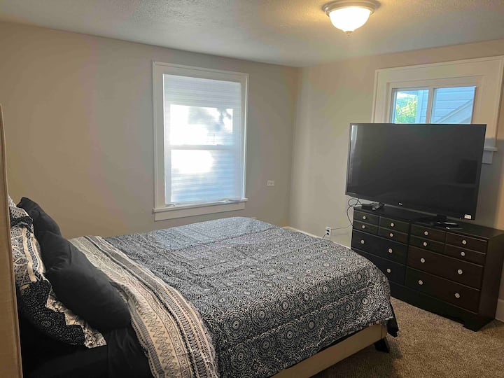 საძინებელი 1