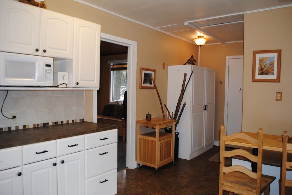 Many ammeneties including microwave and toaster