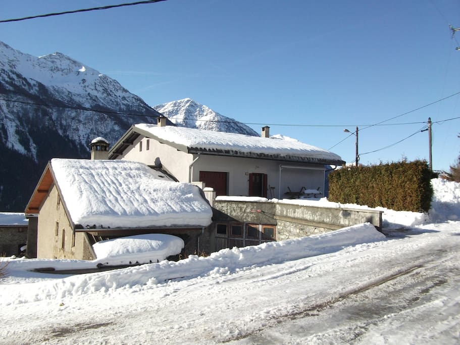 Vue d'ensemble/view of the property
