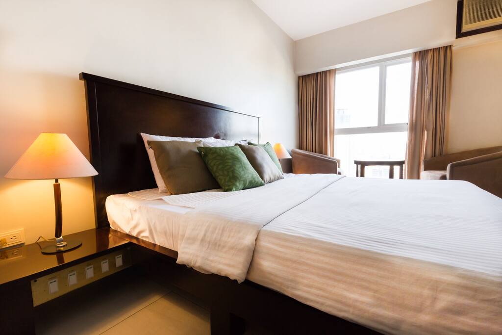 KING SIZE BED
