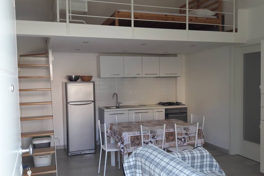 Cucina/Pranzo + Soppalco con letto matrimoniale