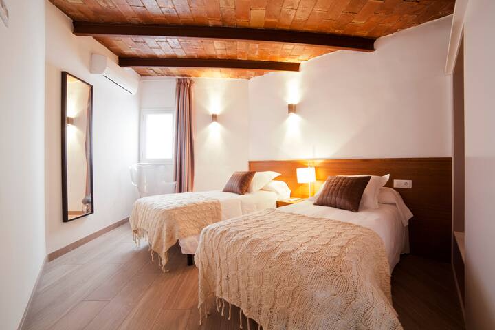 Serennia Ramblas-Pl.Catalunya Ático gallery image 3