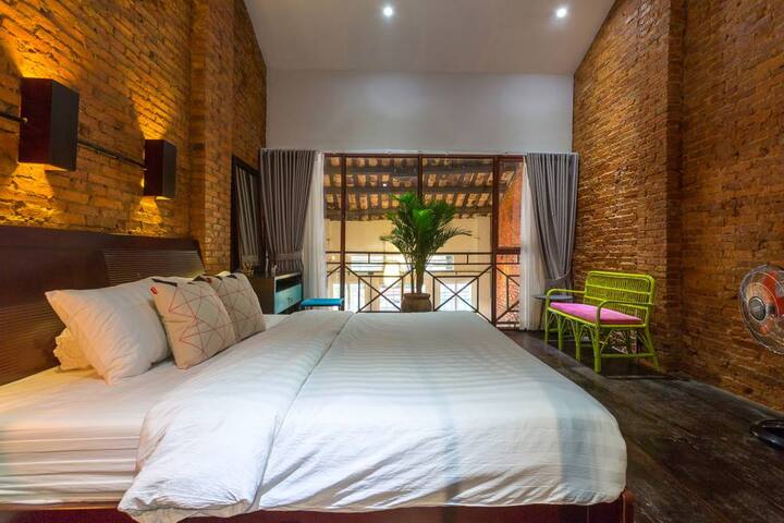 Vietnam1989 ★ Charming Vietnamese Townhouse