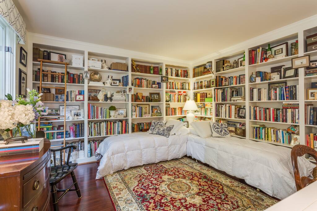 King bed can be separated into two twin beds, upon request