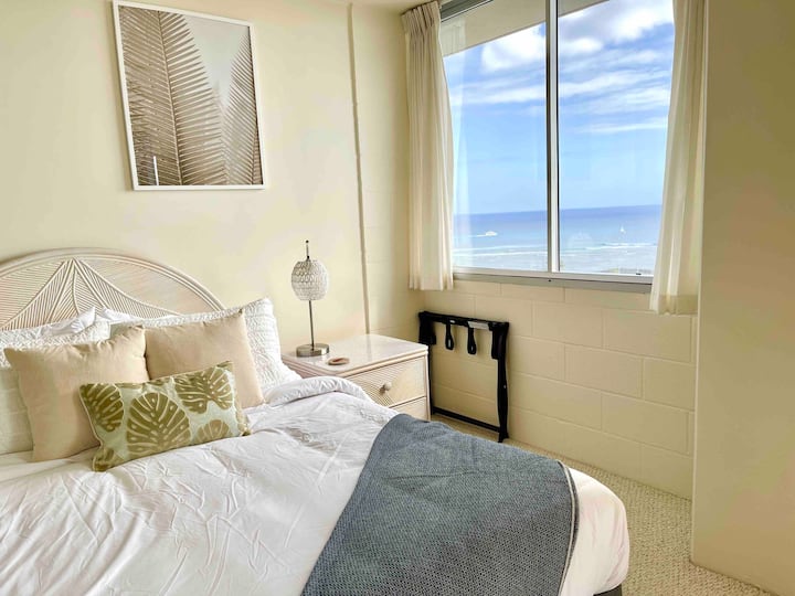Ocean View 1 Bedroom in Waikiki