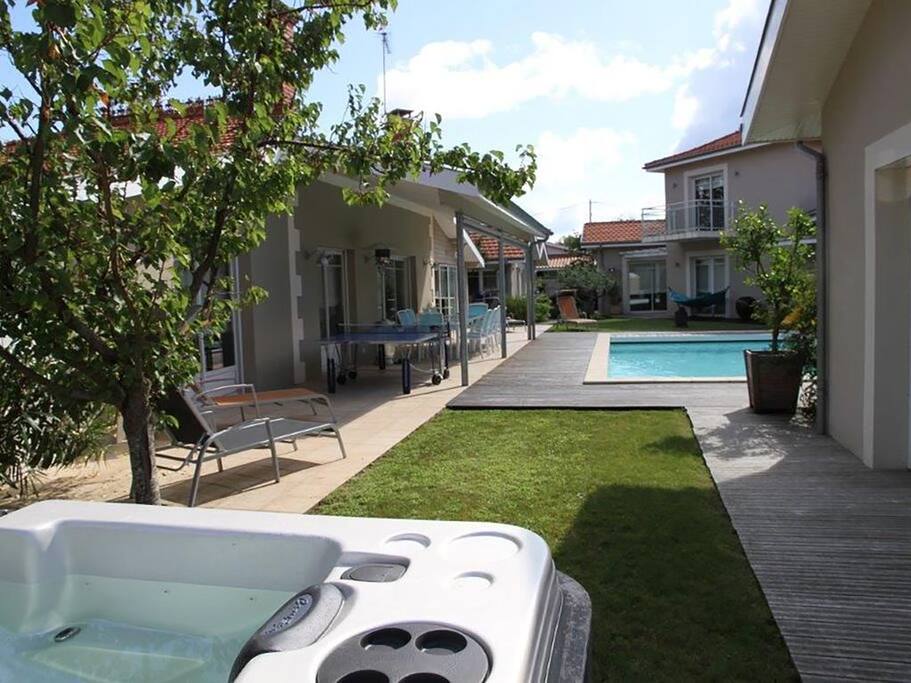 Piscine Jacuzzi