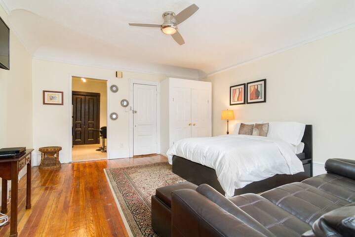 4 bedroom duplex. gallery image 2