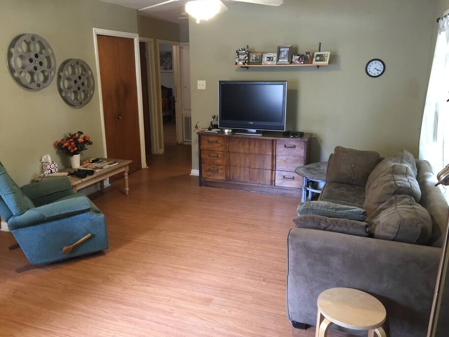Roomy living room with plenty of seating