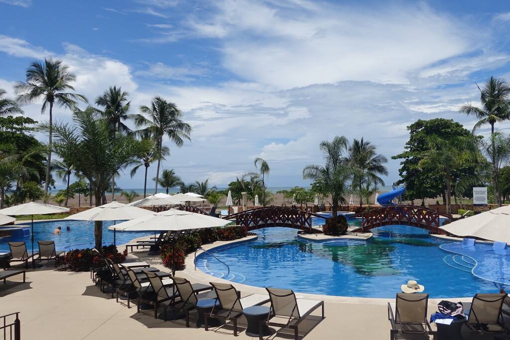 Swimming-pool