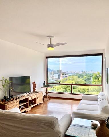 Spacious Penthouse with amazing views