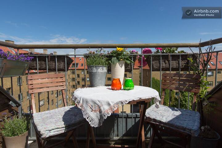 3 floor Penthouse in CPH most hyped area (1650 SF) gallery image 4