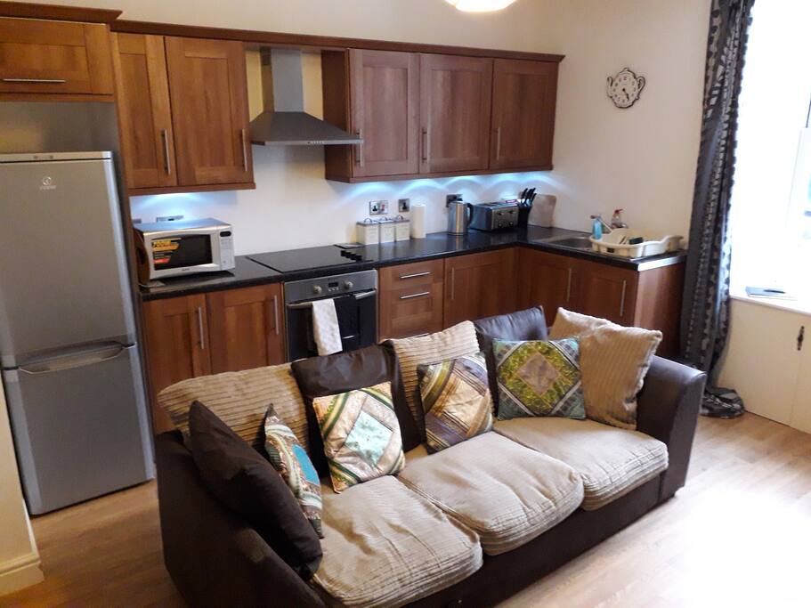 Kitchen/sofa