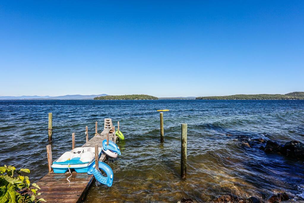 dock for 2 boats.
paddle board and paddle boat for guests to use