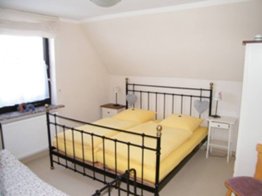 Schlafzimmer 3 Betten