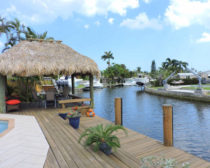 80' DOCK YACHT READY, WATERFRONT TIKI DINING PATIO