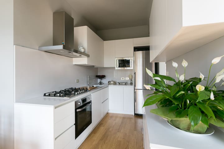 Charming Nest, Central, Fiber-Optic gallery image 4