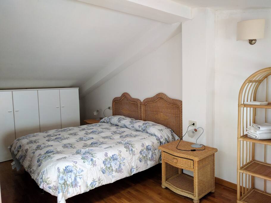 Camera - Room