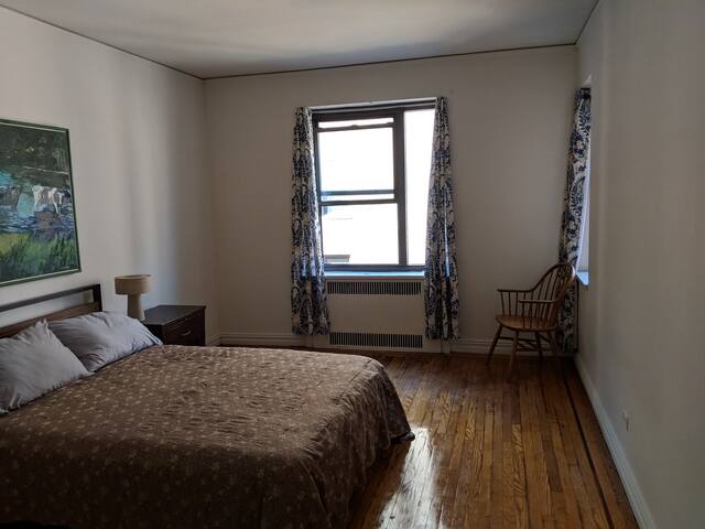 Spacious 1 bedroom apartment Downtown White Plains