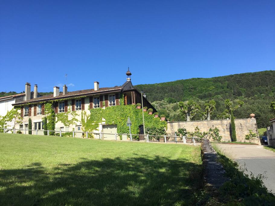 La maison depuis la rue
