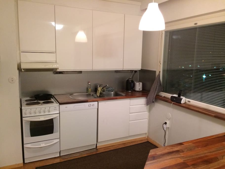 Spacious kitchen with all you need to cook