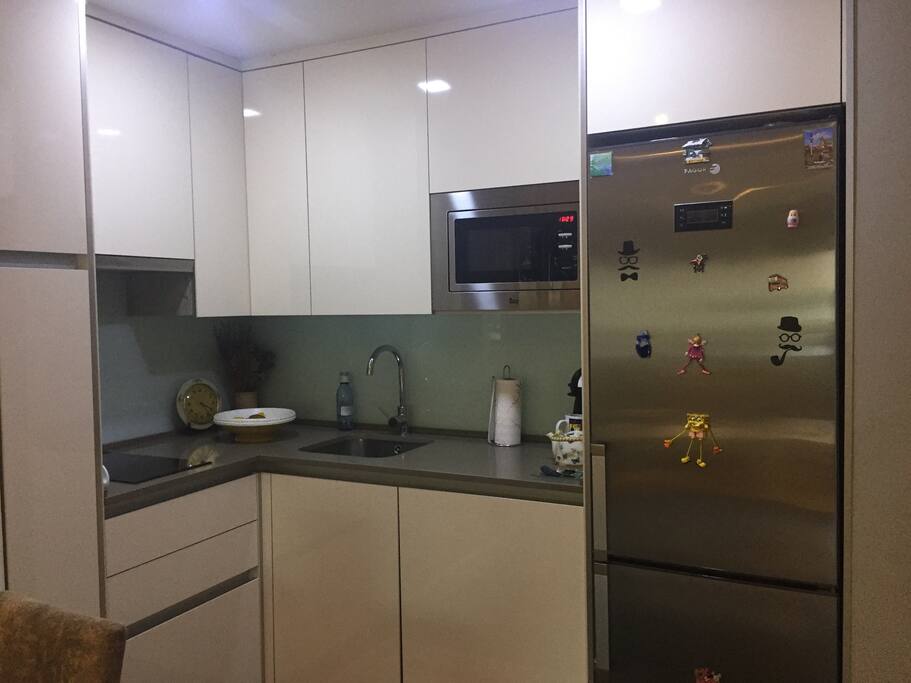 Cocina completa y cómoda con todo los accesorios necesarios