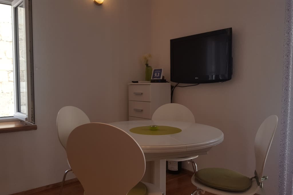 dinning table