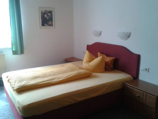 Hotel Restaurant Haus Battenfeld, (Plettenberg), single room with shower and toilet
