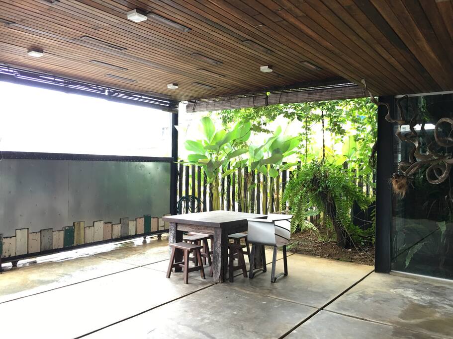 Carporch
Area