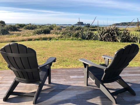 Beach house at Tauranga Bay