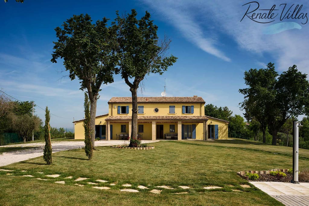 Villa Costanzo is large and spacious and surrounded by green, while also being in close proximity to a village with everything you'd need as well as the sea and beaches.