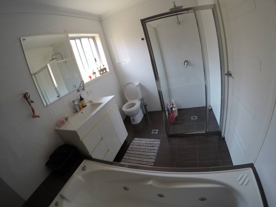 Main bathroom.
