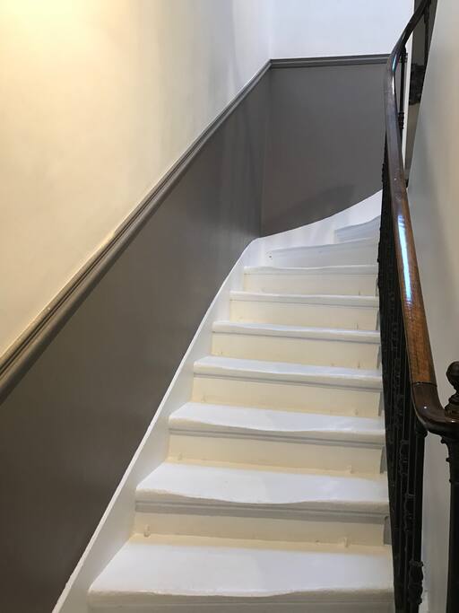 Escalier d'accès à l'appartement