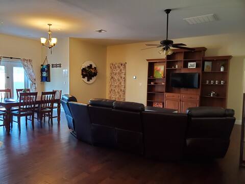Successful Airbnb property: A Slice of farm living 3miles from DTWN Gilbert in Gilbert