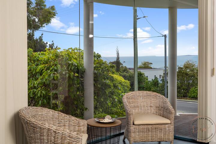 Saltaire Villa by the beach gallery image 5