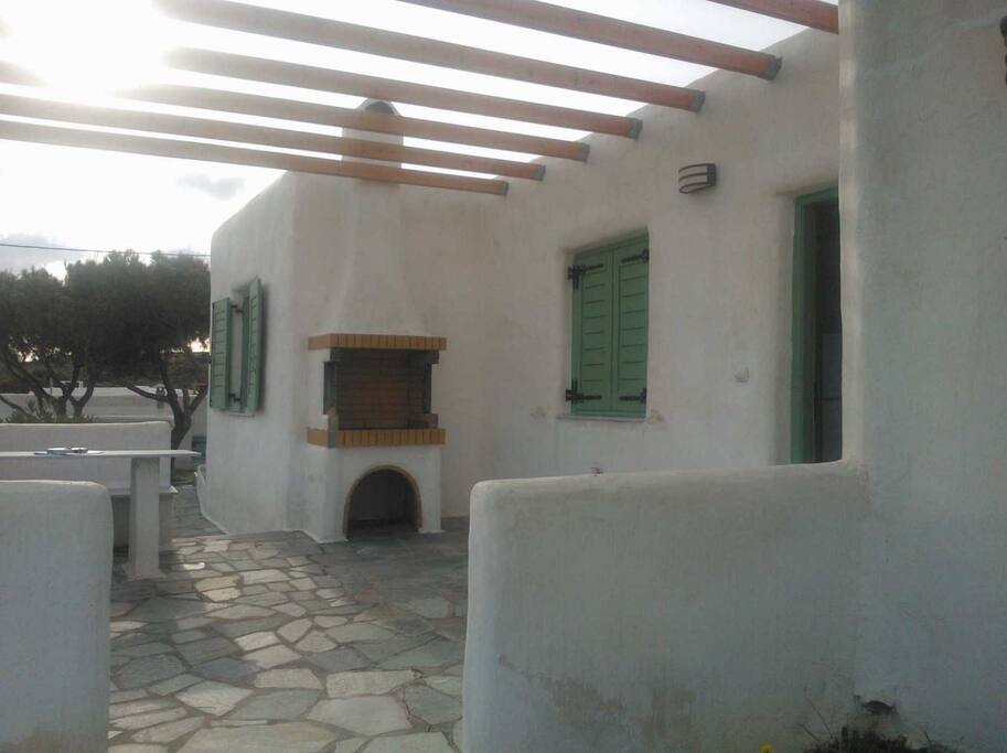 Veranda with fire place