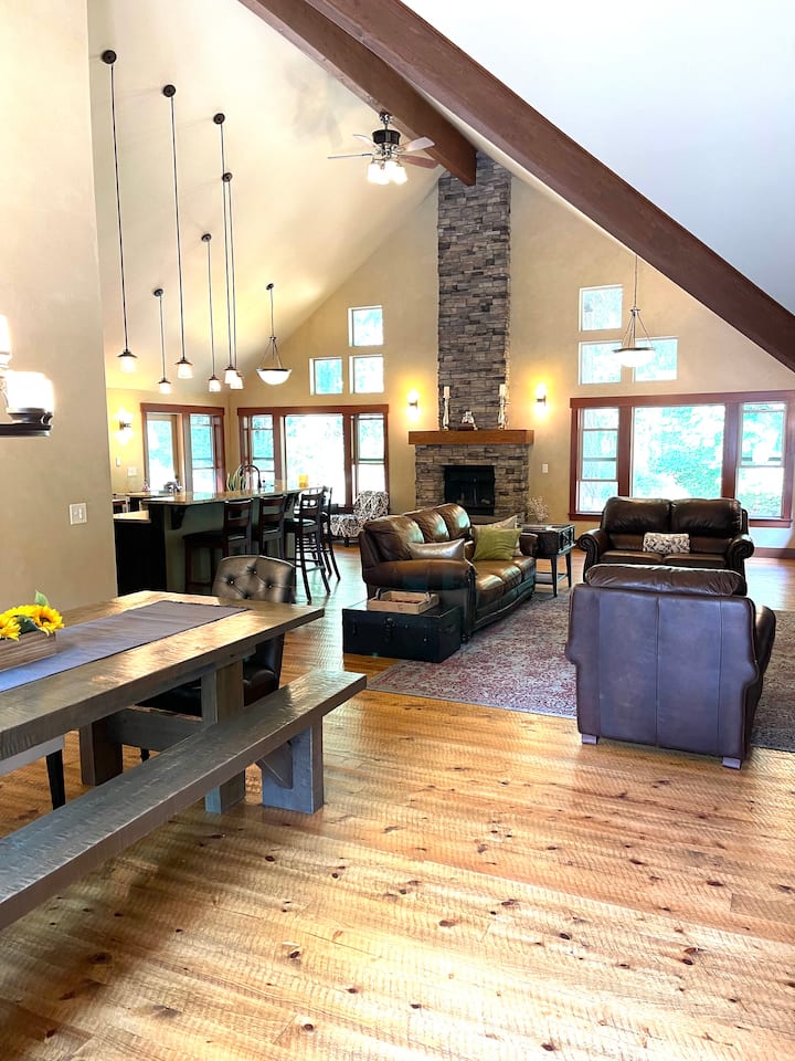 Gig Harbor * Gated * Estate Property - Washington