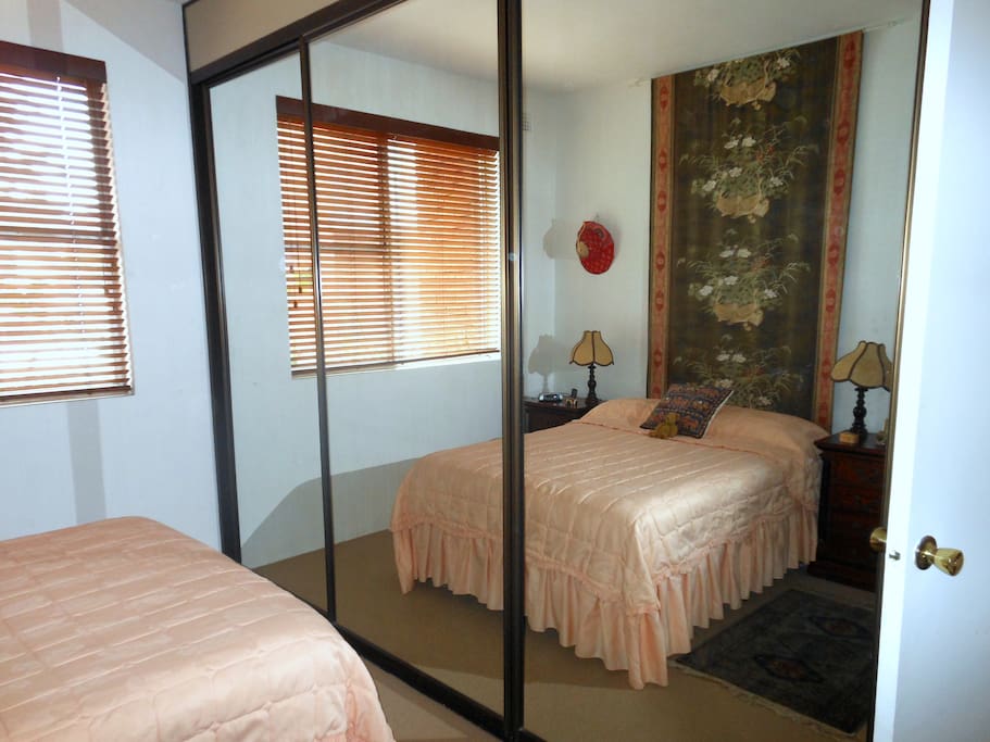 Bed room