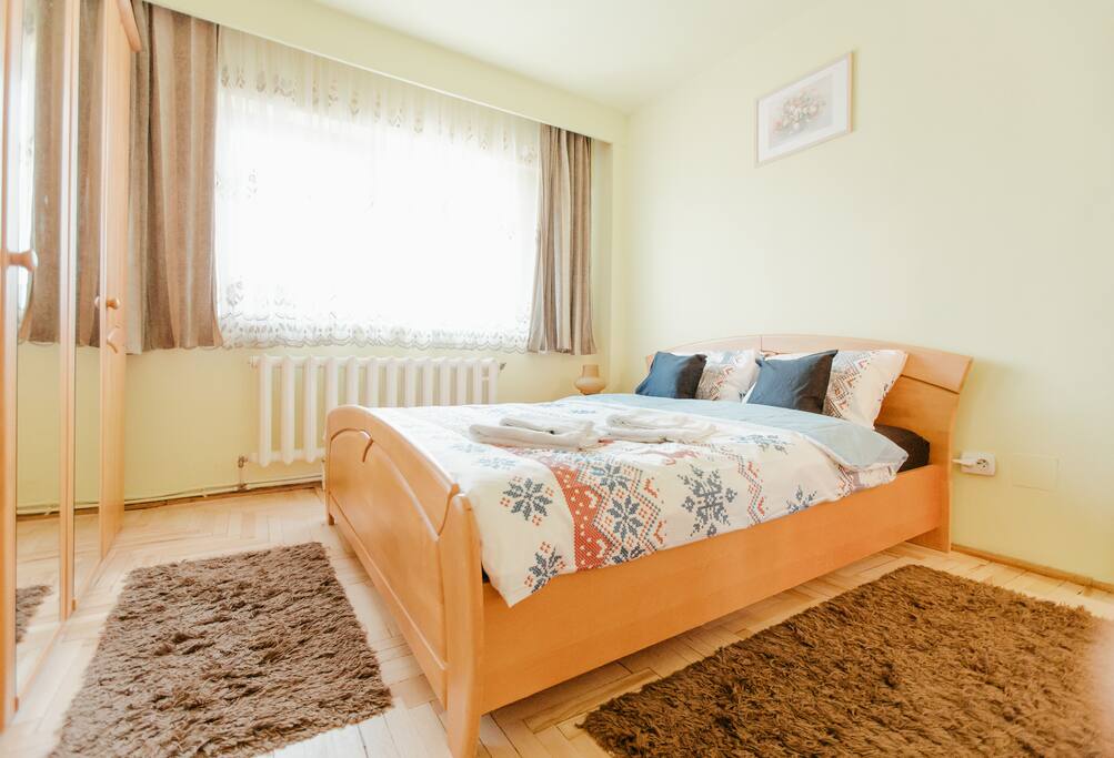 Bedroom king-size