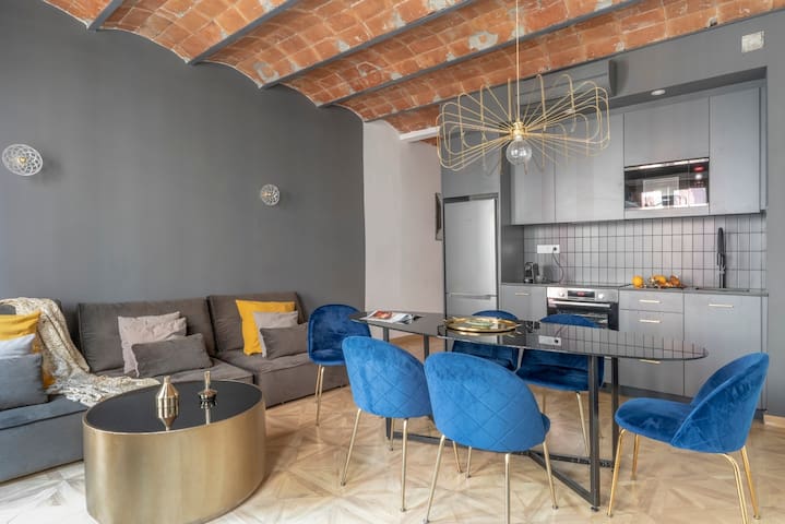 Beautiful Gothic Quarter Apartment 2 Bedrooms