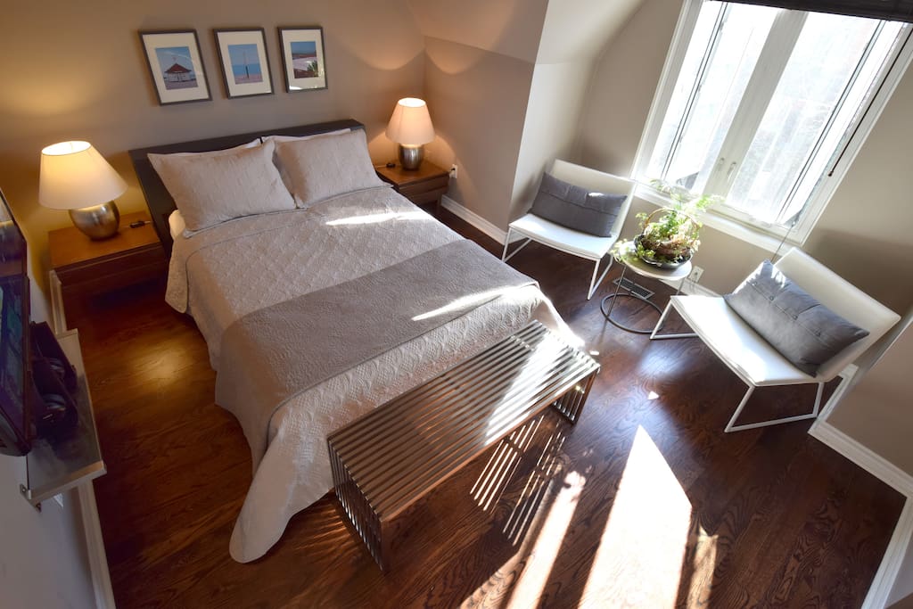 The room was clean and exactly what we were looking for. Stephanie – Sept. 2015