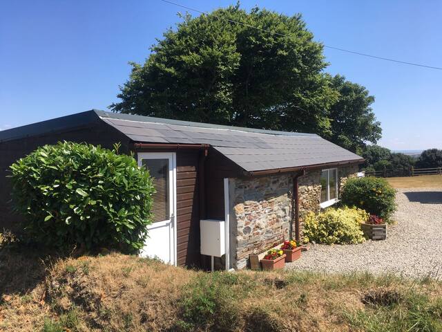 Leanhill Lodge (Breakfast Included)