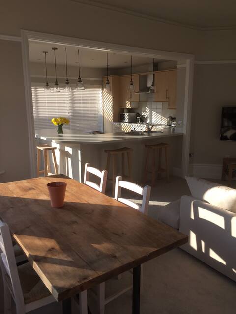 Stunning Apartment minutes from the sea.